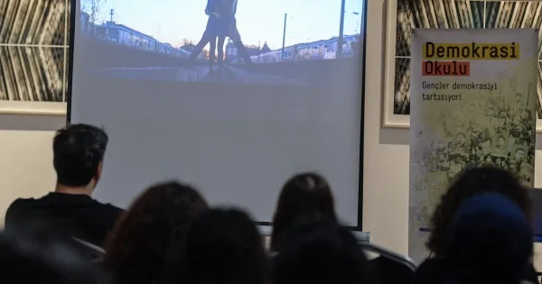 Akdeniz Akademisi Demokrasi Okulu açıldı