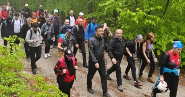 Bursa İnegöl’de 19 Mayıs doğa yürüyüşü ile başladı