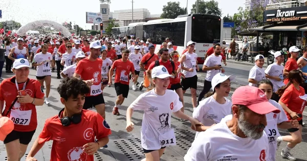 İzmir Karabağlar’da 19 Mayıs Coşkusu