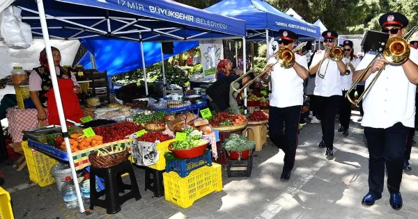İzmir’de Dünya Çiftçiler Günü coşkusu yaşandı