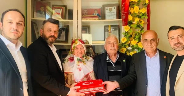 İzmit Belediyesi şehit ailelerini yalnız bırakmıyor