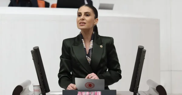 Milletvekili Özcan’dan sokak hayvanları için Bakan Yumaklı’ya önerge