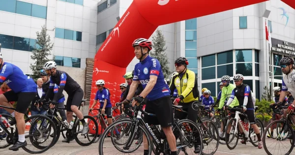 Sporcular 8. kez şehitler için pedal çevirdi 